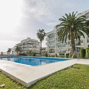 https://carabeo-nerja-canovas.hotelsinnerja.org